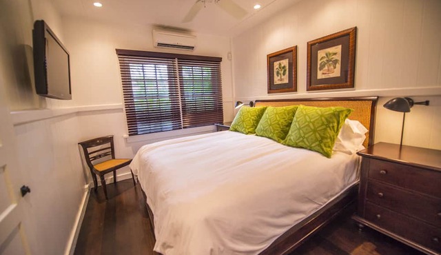 Luxury Restored Historical Home.A/C.HOT TUB.Walk to BEACH - TVNCU #1188 in Kekaha