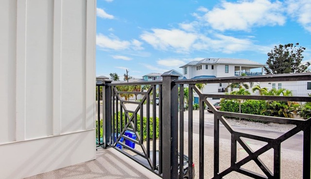 Beach Escape! Luxury Home with Pool, Spa, Rooftop Deck and Walk to Beach in Anna Maria
