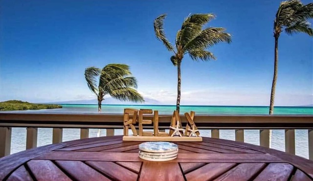 Take In Water Views from a Third-Floor Oceanfront Condo with Pool in Kaunakakai