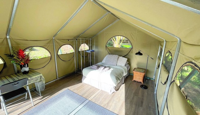 Monkeypod Canopy with Shared Bath and Common House