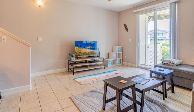Hillside Villas 1508-2: 3BR Condo, Near Beach & Pool in Kapolei