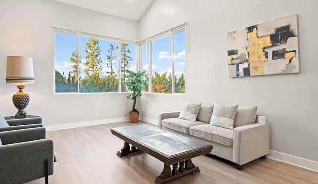 Luxury Hilltop Designer House w Pool Great View in Hacienda Heights