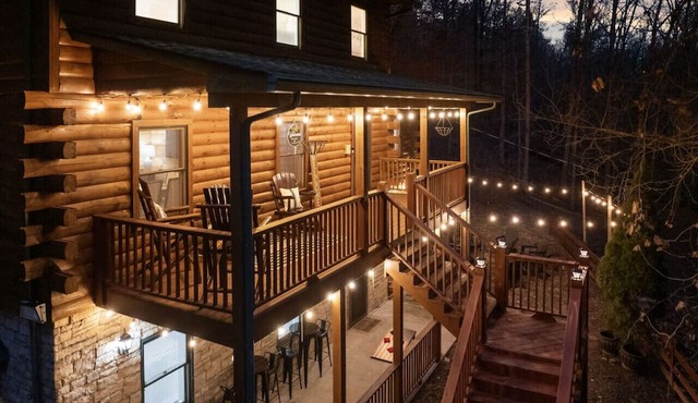 Kingston Cabin 30 mins from Downtown Nashville in Kingston Springs