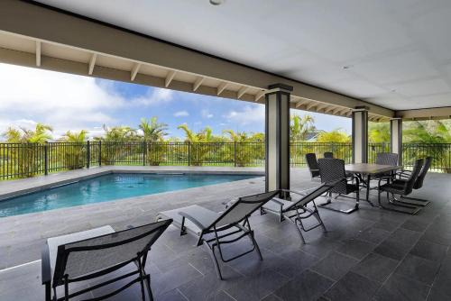 Elegant 3-Br Upcountry Retreat with Heated Pool Expansive Lanai Sweeping Ocean Horizon Views in Waimea