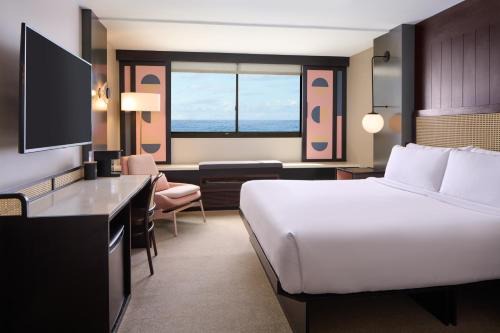 Hotel Renew in Honolulu