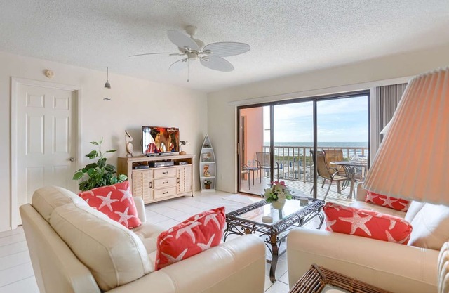 Beachfront Beauty with Private Balcony, Pool, Tennis, Hot Tub, FREE Activities! ~ 210 Reef Club in Indian Rocks Beach